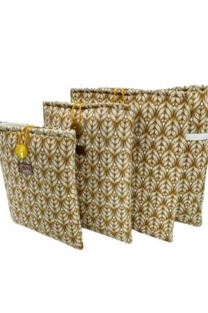 FUNDA LITERÀRIA JÚLIA MOSTASSA TALLA M | LÁKORA JÚLIA TALLA M